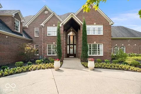 3555 Sedgemoor Cir, Carmel, IN 46032
