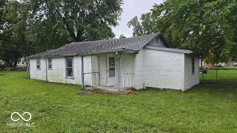 1110 Lincoln St, Shelbyville, IN 46176