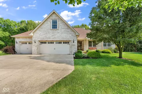 937 Evensview Dr, Greencastle, IN 46135