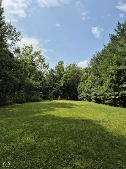 0 Angle Rd, Columbus, IN 47201