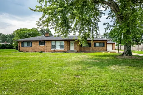 1015 Elizabeth Ln, Terre Haute, IN 47802
