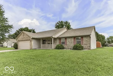 35 Morningside Ct, Whiteland, IN 46184