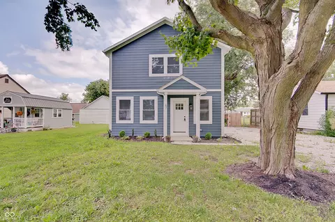 67 S Tresslar Ave, Bargersville, IN 46106