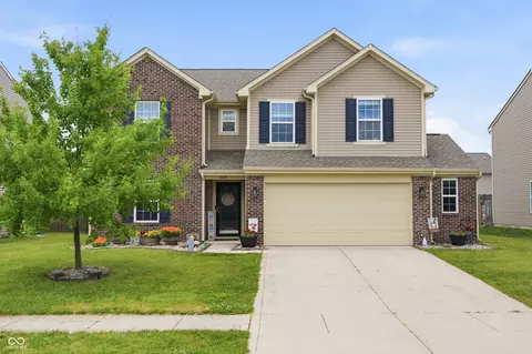 3140 Monterey Dr, Whiteland, IN 46184