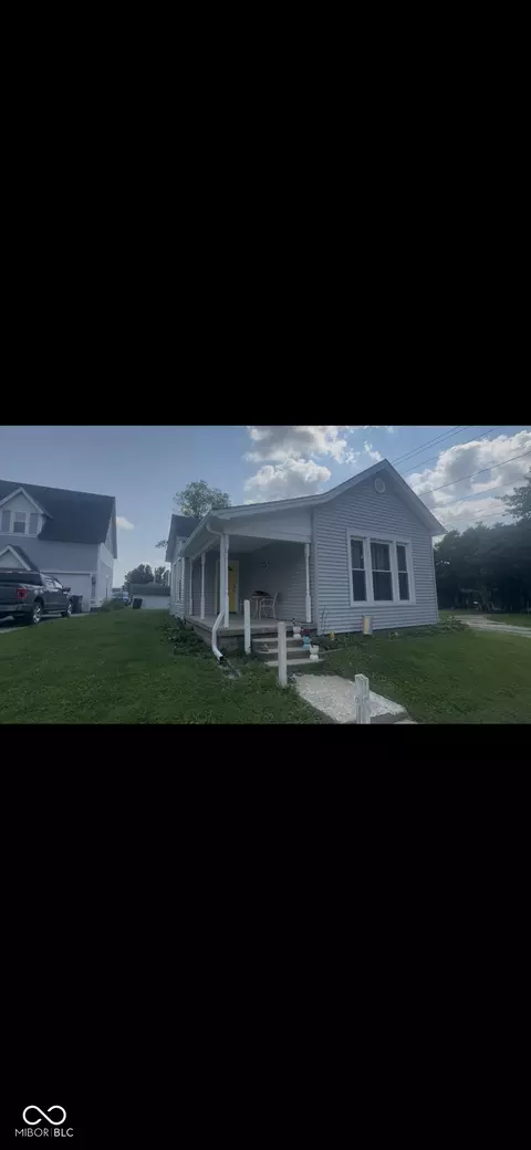 113 W Taylor, Ladoga, IN 47954