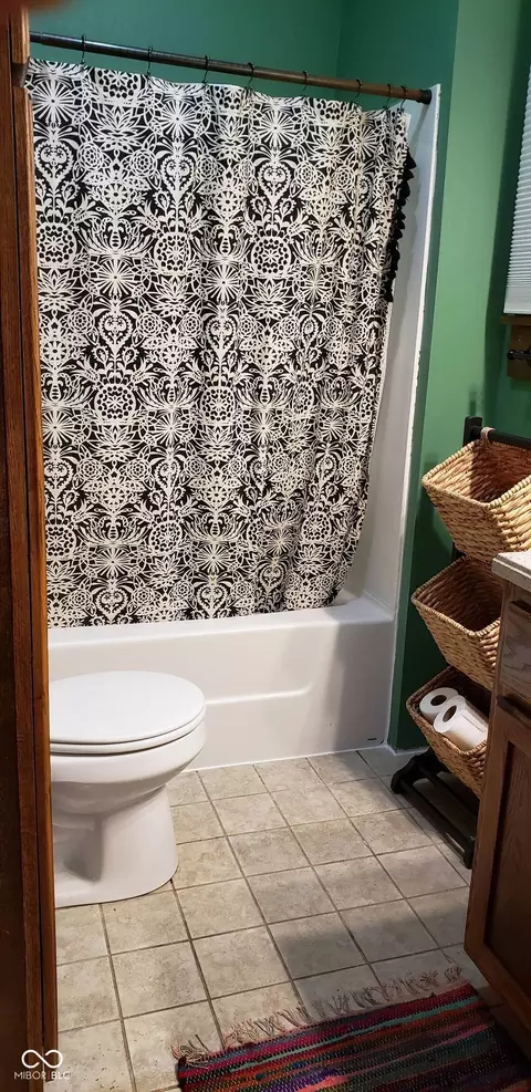 Bath - 722 W 4th St, Bloomington, IN 47404 photo 1 of 2