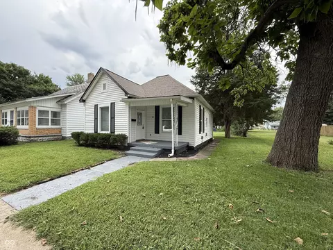 613 S 15th St, Terre Haute, IN 47807