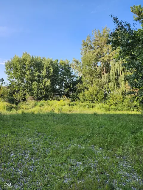 8224 Frye Rd, Indianapolis, IN 46259