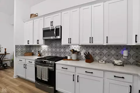 Kitchen - 8398 Hulton Rd, Pendleton, IN 46064 photo 6 of 6