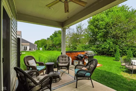 Exterior - 8398 Hulton Rd, Pendleton, IN 46064 photo 6 of 10
