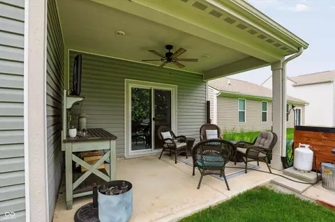 Exterior - 8398 Hulton Rd, Pendleton, IN 46064 photo 5 of 10
