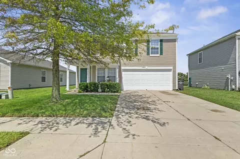 1702 Wagner Dr, Shelbyville, IN 46176