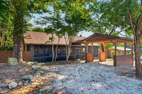 1222 Old State Road 46, Nashville, IN 47448