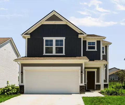 2014 Oak Leaf Way, Shelbyville, IN 46176