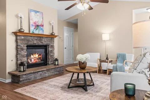 Living - 9621 W Stargazer, Pendleton, IN 46064 photo 3 of 4
