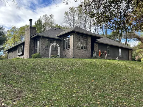 2975 Clear Creek Blvd, Martinsville, IN 46151