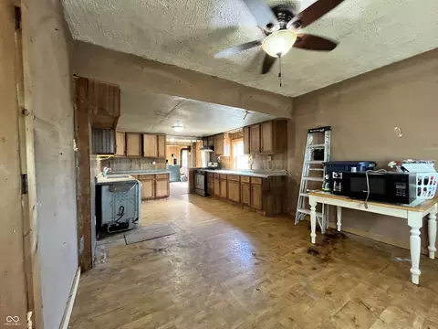 Kitchen - 5243 E 1100 N, Pendleton, IN 46064 photo 2 of 2