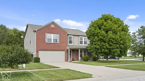 1124 E Mcclarnon Dr, Greenfield, IN 46140