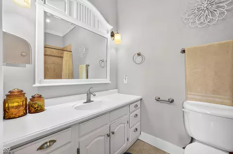 Bath - 5365 E State St E, Columbus, IN 47201 photo 1 of 8
