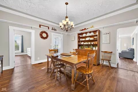 Dining - 5365 E State St E, Columbus, IN 47201 photo 1 of 3