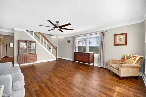 Living - 5365 E State St E, Columbus, IN 47201 photo 2 of 4