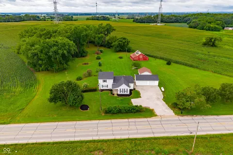 View/Area - 5365 E State St E, Columbus, IN 47201 photo 2 of 19