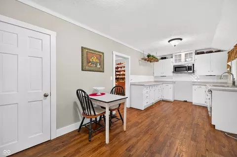 Kitchen - 5365 E State St E, Columbus, IN 47201 photo 2 of 4