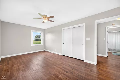 Bedroom - 5365 E State St E, Columbus, IN 47201 photo 5 of 9