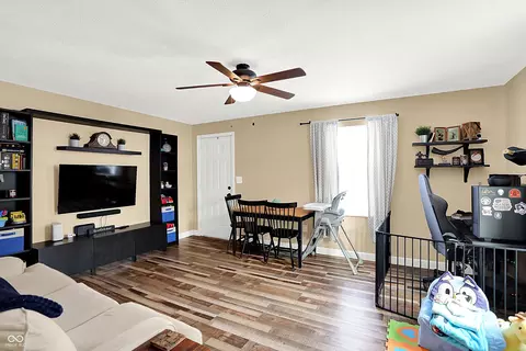 Living - 511 E Marion Ave, Arcadia, IN 46030 photo 1 of 3