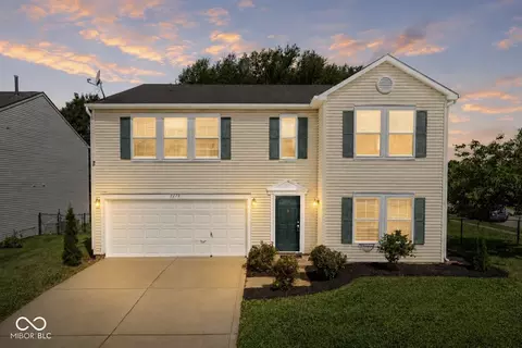 2272 Westmere Dr, Plainfield, IN 46168