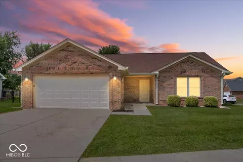 35 Cedarwood Dr, Greencastle, IN 46135