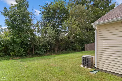 Exterior - 9685 W Stargazer, Pendleton, IN 46064 photo 5 of 7