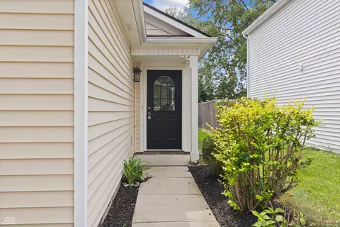 Entry Way - 9685 W Stargazer, Pendleton, IN 46064 photo 1 of 2