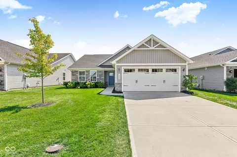 1239 Gunnison Dr, Greenfield, IN 46140