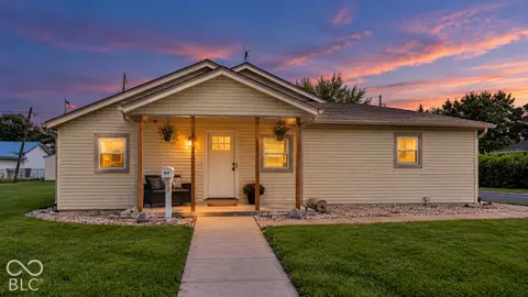 824 N George St, Rushville, IN 46173