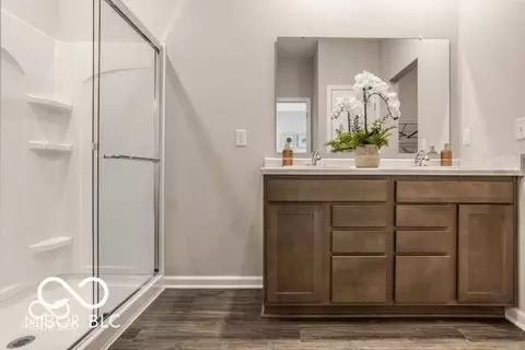 Entry Way - 1545 Pebble Beach Dr, Pendleton, IN 46064 photo 2 of 3