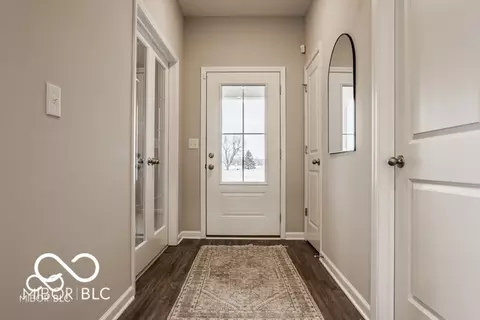 Entry Way - 1545 Pebble Beach Dr, Pendleton, IN 46064 photo 1 of 3