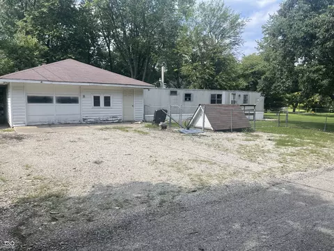 8524 W Pleasant View Elm St, Fairland, IN 46126