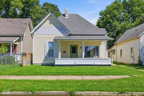 554 W Taylor St, Shelbyville, IN 46176