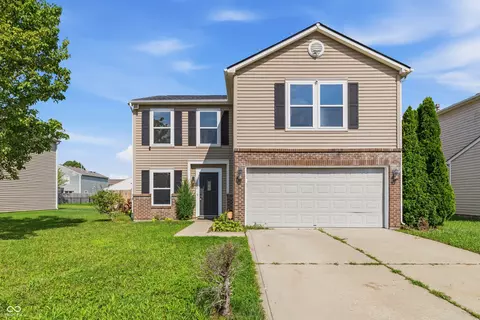 3223 Black Forest Ln, Indianapolis, IN 46239