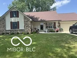 210 Christina Dr, Whiteland, IN 46184