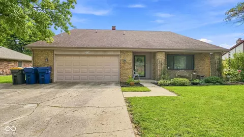 2116 Heather Dr, Anderson, IN 46012