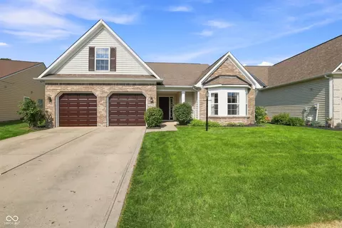 8194 Sedge Grass Rd, Noblesville, IN 46060