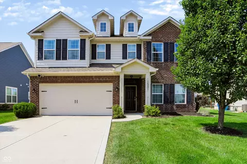 16221 Larimar Dr, Noblesville, IN 46060