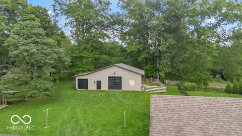 Exterior - 4585 E Robinson Rd, Bloomington, IN 47408 photo 6 of 14