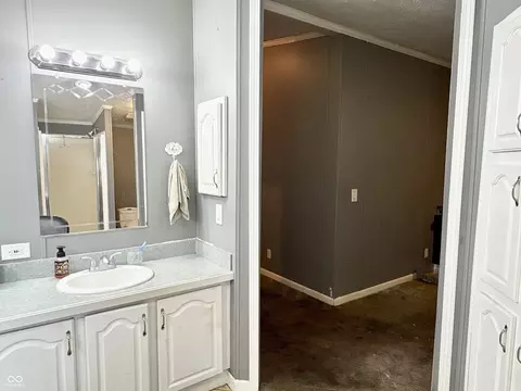 Bath - 928 S Broadway St, Pendleton, IN 46064 photo 6 of 6