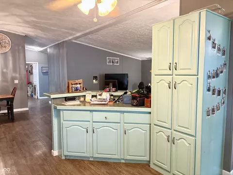 Kitchen - 928 S Broadway St, Pendleton, IN 46064 photo 4 of 5