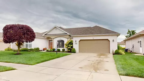5404 Wentworth Ln, Muncie, IN 47304
