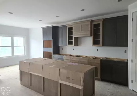 Kitchen - 1047 Beechtree Ln, Franklin, IN 46131 photo 1 of 2