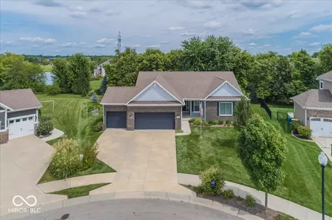 10237 Maiden Ct, Fishers, IN 46040
